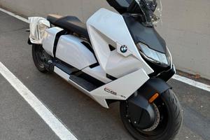 BMW CE 04 11 kW (2023) - Pari al Nuovo - Solo 588