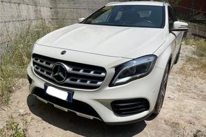 MERCEDES GLA 200 d Premium