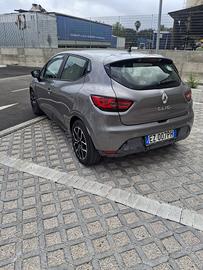 Renault clio anno 2015 120 mila km 1.2 benzina