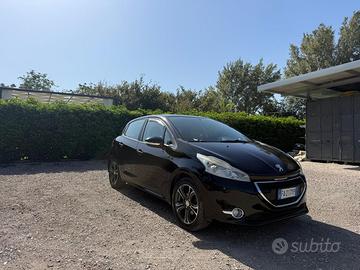 Peugeot 208 1.4 HDi 68 CV 5 porte Active