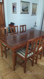 Tavolo in legno massiccio allungabile + 6 sedie
