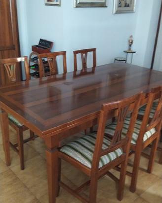 Tavolo in legno massiccio allungabile + 6 sedie
