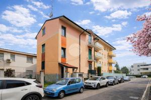 2 LOCALI A SETTIMO MILANESE