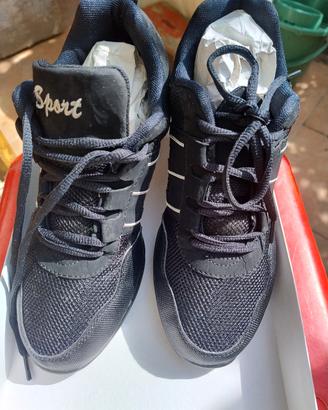 Scarpe sportive palestra passeggio ballo
