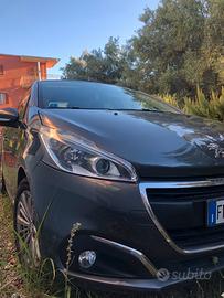 Peugeot 208 - cinghia e altro fatti in casamadre