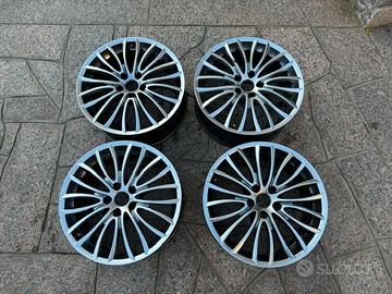 Set 4 Cerchi in Lega 18" Alfa Romeo Giulietta