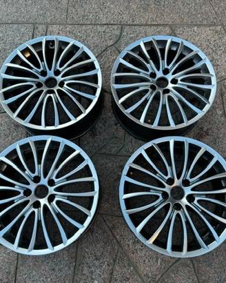 Set 4 Cerchi in Lega 18" Alfa Romeo Giulietta