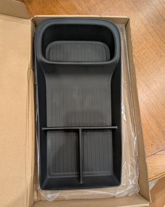 organizer in plastica morbida per polestar 4