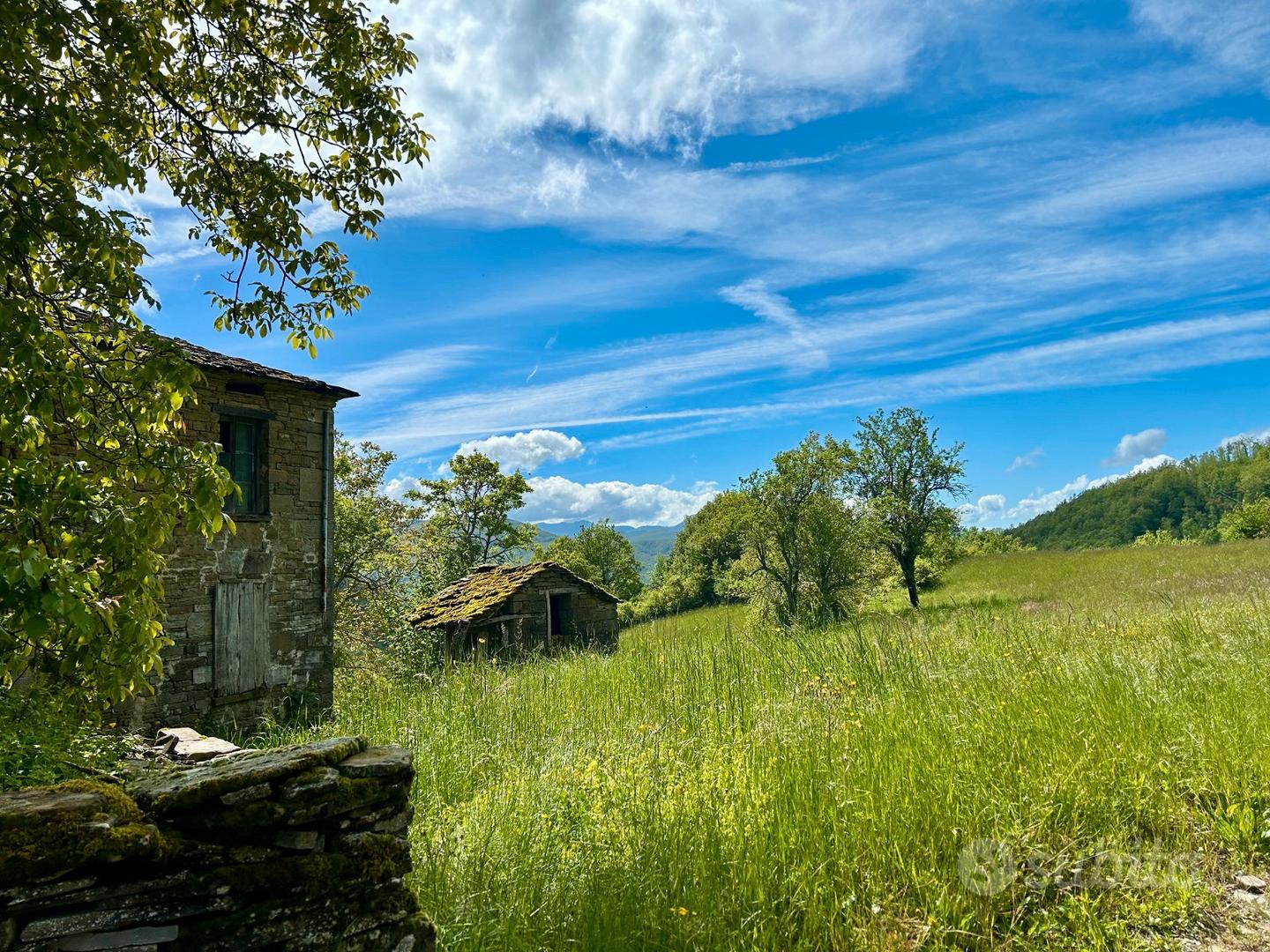 Rustico in Sasso con Terreno in Appennino Parmense - Altro