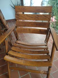 Set tavolo e sedie da giardino