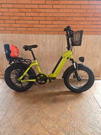 Bicicletta elettrica fat bike