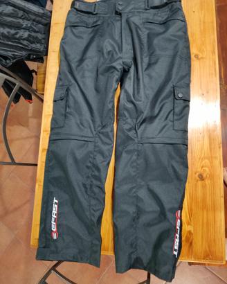 Pantaloni moto XXL mai usati