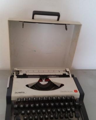 Macchina da scrivere portatile Olympia