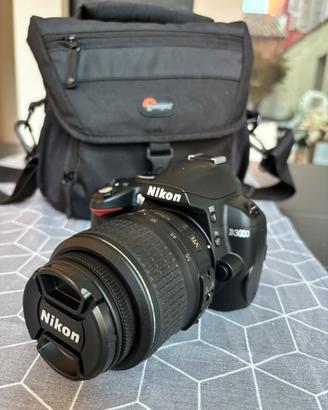 Nikon D3000 come nuova