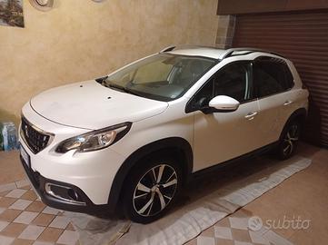 peugeot 2008 blue hdi