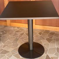 Tavolo ferro 70x70 marrone scuro