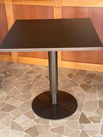 Tavolo ferro 70x70 marrone scuro
