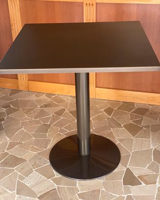 Tavolo ferro 70x70 marrone scuro
