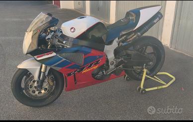 Honda vtr 1000 sp