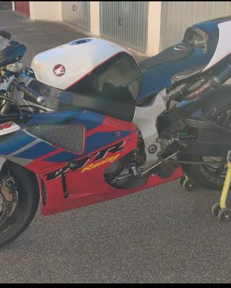 Honda vtr 1000 sp