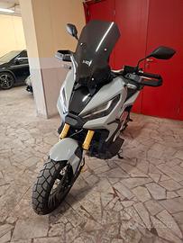 X-adv 750