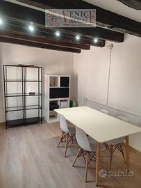Magazzino al piano terra e secondo Cannaregio