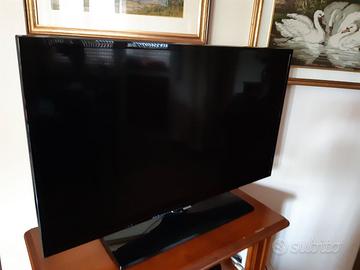 TV SAMSUNG 39" Rotto per parti di ricambio