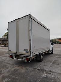 Furgone jumper 2.2 anno 2008 telonato km 219.000