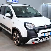 Fiat Panda Cross 1.0 HYBRID 70 cv CARPLAY