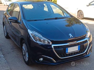 PRIVATO VENDE PEUGET 208