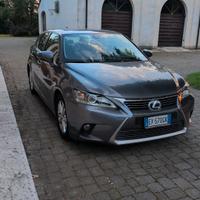 Lexus ct 200h