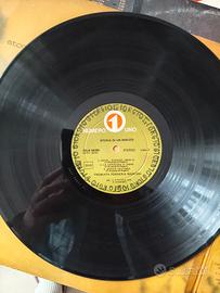 45 vinili di diversi generi sotto elencati