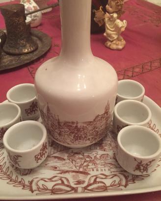 Vassoio bottiglia e tazzine ceramiche Ungheresi