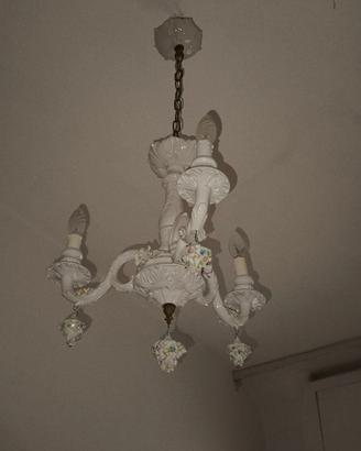 Lampadario molto particolare