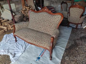 Divano Vintage  in Noce 