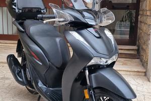 Honda sh 125 sport abs