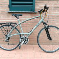 Bicicletta telaio alluminio B-twin-cambio Shimano