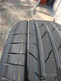 NUOVE_4x Hankook Ventus Evo Suv 235/50 R19