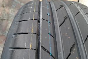 NUOVE_4x Hankook Ventus Evo Suv 235/50 R19