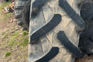 Gomme trattore 18.4R 30