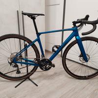 Cube Nuroad c62 race 