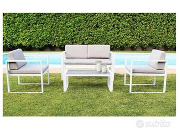 SALOTTO DA ESTERNO -  USATO