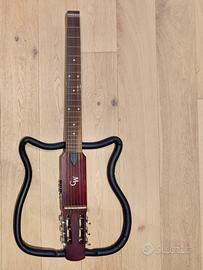 Chitarra da viaggio steel string con piezo