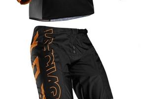 Completo Maglia - Pantalone Cross FOX 180 Skew Bla