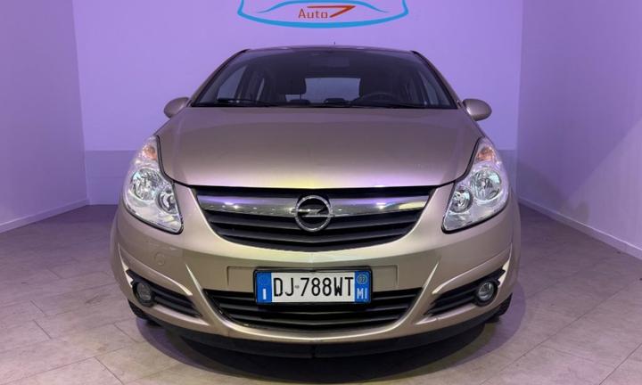 OPEL Corsa 1.2 5 porte Cosmo