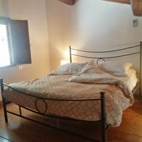 struttura  in ferro con testiera 