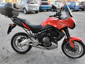 moto kawasaki versys 650 con 13000 km originali