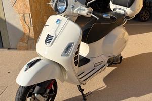 Vespa Gts 300ie super,31000km del 2016 , perfetta