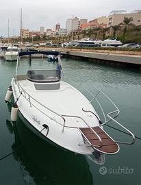 Barca walkaround aquabat con motore