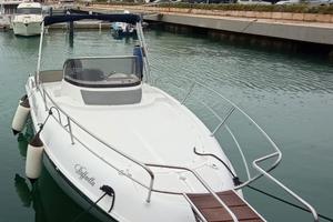 Barca walkaround aquabat con motore